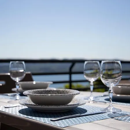 Panorama - With Terrace Overlooking The Apartament *